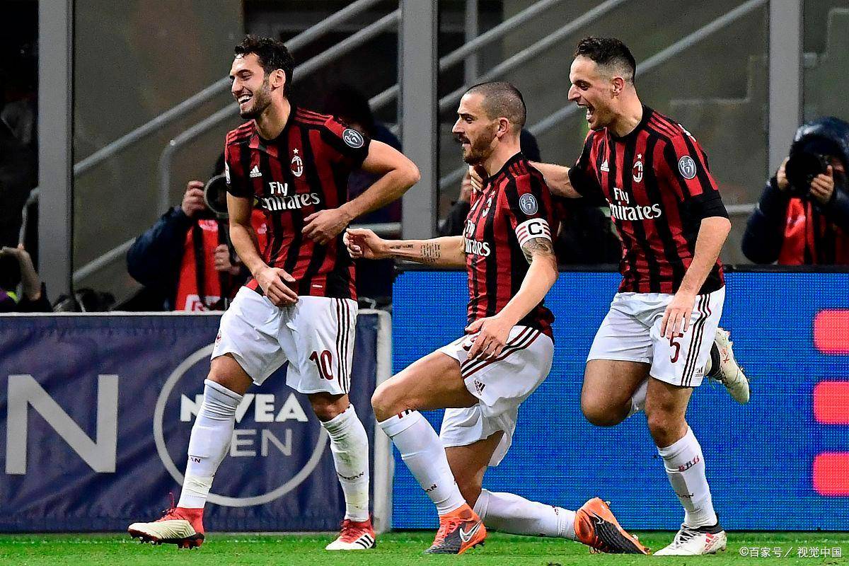 图片报：拜仁17岁小将吉布森因违反规定被送回母队翁特哈兴（德媒：拜仁17岁小将吉布森因违纪被遣返回母队翁特哈兴）